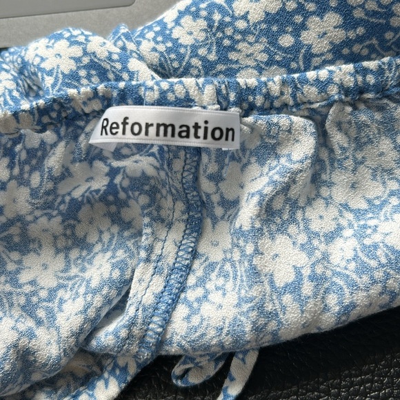 Reformation Azzuro Floral Peasant Crop Top Blue White Crop Scoop Neck Shirt Sz 6 - Picture 5 of 8